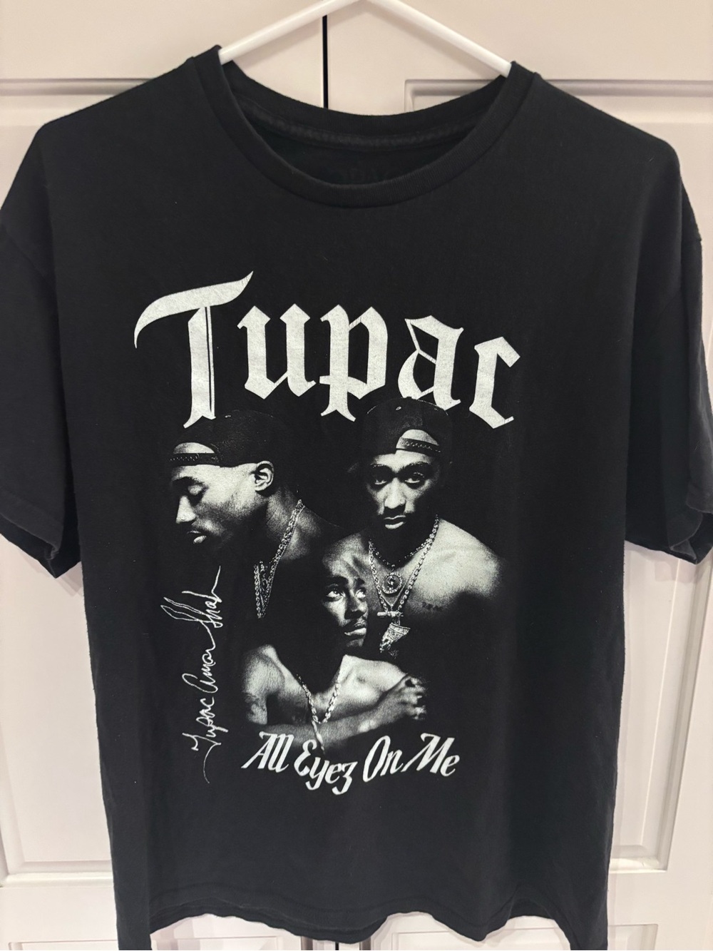 Tupac Graphic Tee - Black men’s large